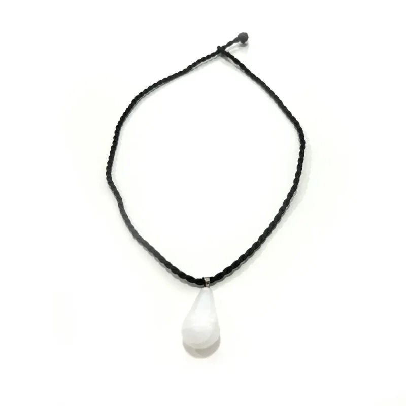 Colar de Selenite Gota com cordão cruzado - Image 2